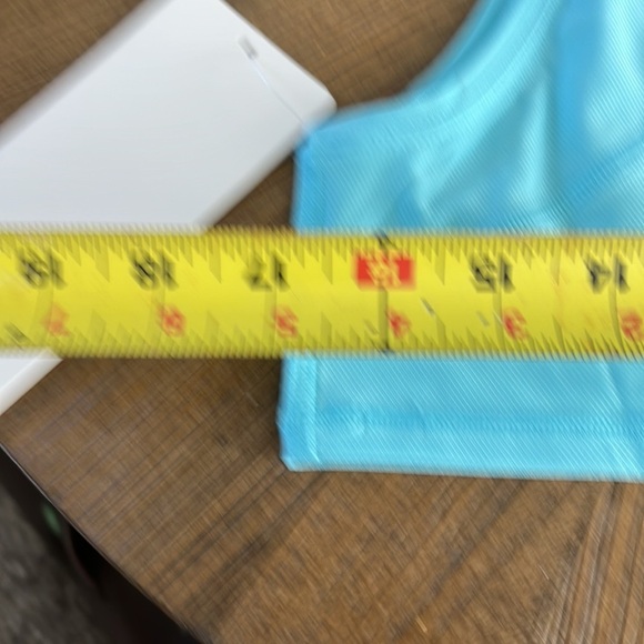 NWT Lululemon Muscle Love Tank Crop Sz 4 Kayak Light Blue - Picture 10 of 10